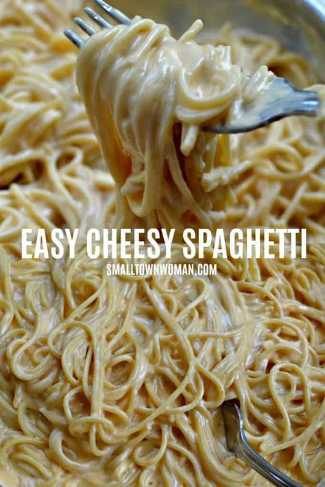 Cheesy Spaghetti | Cheesy Spaghetti Recipe | Cheesy Pasta | Comfort Food Recipe | Pasta | Small Town Woman #cheesyspaghetti #cheesypasta #smalltownwoman Garlic Peas, Cheesy Spaghetti, Small Town Woman, Recipe Pasta, Cheese Spaghetti, Spaghetti Recipe, Cheesy Pasta, Easy Comfort Food, Easy Cheesy