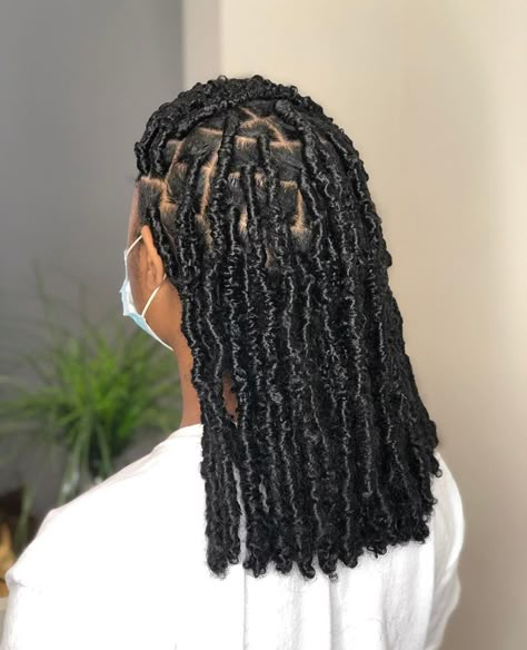 Fox Locks Braids Faux Locs, Shoulder Length Soft Locs, Workplace Hairstyles, Fox Locs Hairstyles, Adults Hairstyles, Fox Locs, Locs On Black Women, Classy Black Women, Brass Hair Pin