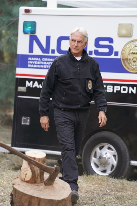 NCIS Review: Blood and Treasure (Season 18 Episode 3) | Tell-Tale TV Emily Wickersham Ncis, Timothy Mcgee, Gibbs Ncis, Ncis Stars, Mark Harmon Ncis, Emily Wickersham, Ncis Gibbs, Jethro Gibbs, Leroy Jethro Gibbs