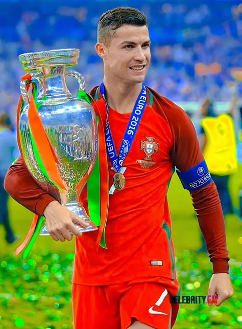 ee31c4d3-ebbb-4822-901f-a66bb142ee78 Champions League Ronaldo, Team Real Madrid, Ronaldo Style, Cristiano Ronaldo Style, Sporting Cp, Soccer Star, Social Media Strategist, Cr7 Ronaldo, Global Icon