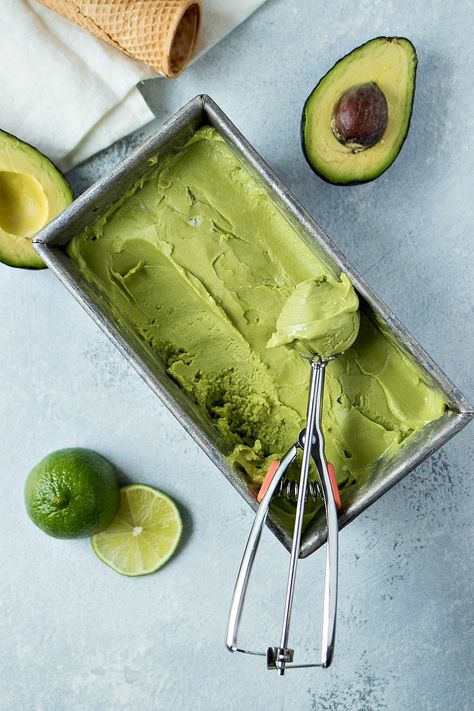 Avocado Ice Cream Recipe, Chicken Alfredo Fettuccine Recipe, Avocado Ice Cream, Lime Sorbet, Fettuccine Alfredo Recipes, Avocado Banana, Mint Ice Cream, Refreshing Desserts, Banana Coconut