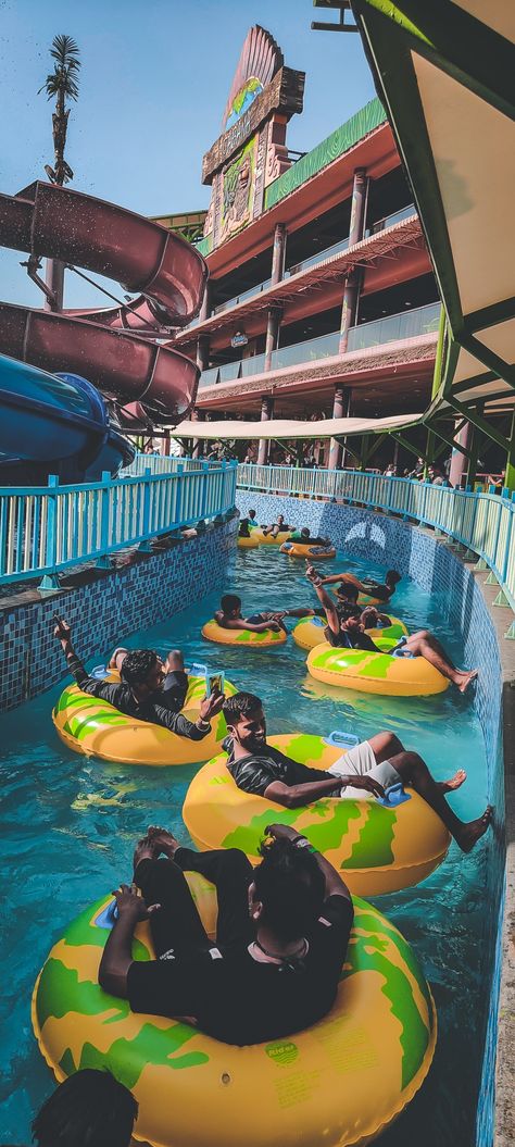 Waterpark Snapchat Story, Resort Snapchat Story India, Waterpark Instagram Story, Wet N Joy Water Park Lonavala, Wet N Joy Water Park Snap, Water Park Instagram Story, Water Park Aesthetic Photos, Swimming Snapchat Stories, Water Park Aesthetic Friends