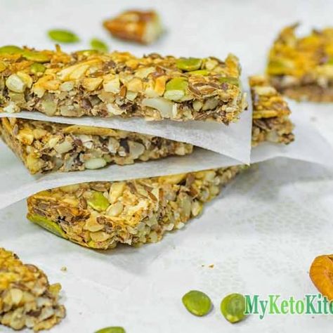 Low Carb Cinnamon Granola Bars Healthy Granola Bar Recipe, Keto Granola Bars, Healthy Granola Bar, Low Carb Granola Bars, Easy Granola Bars, Health Posts, Granola Bar Recipe, Keto Approved Foods, Keto Cereal