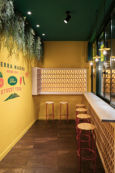 Gallery of Sierra Madre Taco House / Erbalunga estudio - 18 Taqueria Design, Mexican Restaurant Design, Mexican Restaurant Decor, Taco Restaurant, Mexican Menu, Taco Shop, Small Restaurant, Cafe Interior Design, Dark Interiors