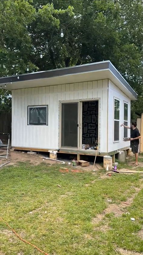 Tiny House Attractive🏠 | This backyard studio is what dreams are made of���😍✨✨ Watch @arnelle transform this backyard shed into a studio that can function as a home... | Instagram Shed Studio Apartment, Guest Quarters, Shed Office, Art Shed, Backyard Studio, Backyard Shed, Studio Apartment, Tiny House, House Ideas