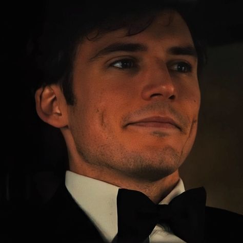 Sam Claflin Me Before You, Young Sam Claflin, Sam Claflin Icons, Sam Claflin Aesthetic, Will Traynor, Sam Claflin Finnick, Finnick Odair Sam Claflin, Chad Micheals, I Volunteer As Tribute