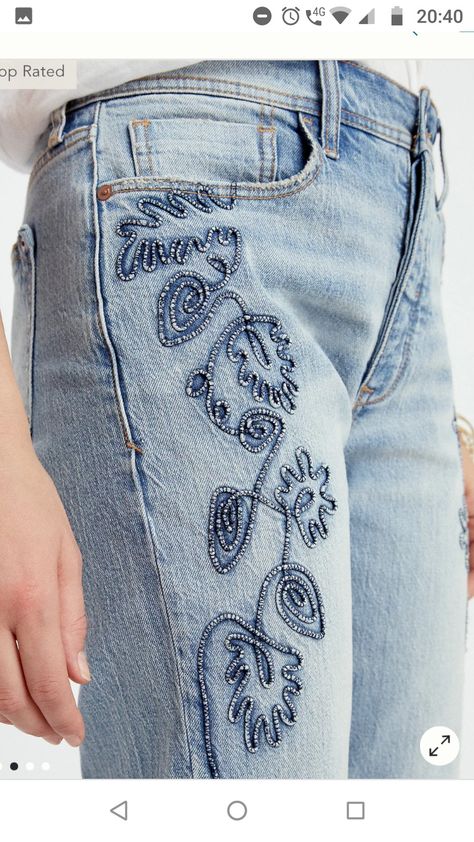 Petite Cocktail Dresses, Embroider Ideas, Denim Embroidery, Painted Jeans, Love Jeans, Patchwork Jeans, Fashion Sewing Pattern, Crochet Shoes, Embroidered Sweater