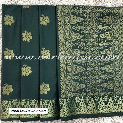 Songket Baju Kurung, Songket Traditional, Raya Clothes, Tudung Shawl, Dark Emerald Green, Baju Kurung Moden, Kurung Moden, Modern Outfits, Green Gold