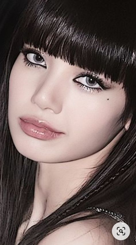 Asian Poses, Rock Star Makeup, Lisa Makeup, Lisa Blackpink Hot Photoshoot, Epic Clothing, Blackpink Instagram, Korean Makeup Tutorials, Lisa Blackpink Instagram, Lisa Manoban