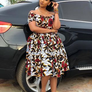 Ankara Styles by Mawuli (@ankarastyles) • Photos et vidéos Instagram Kitenge Designs, Ankara Short Gown Styles, African Print Dress Ankara, Short African Dresses, Best African Dresses, African Wear Dresses, Gaun Fashion, Short Gowns, Ankara Dress