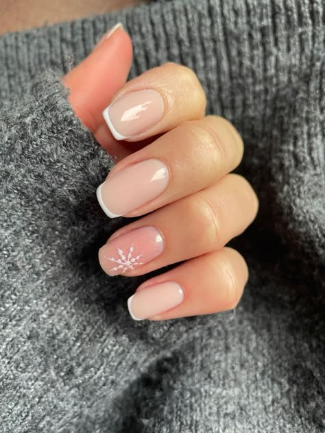 Chic and Trendy: January Nails Color 2024 16 Ideas Nail Designs Ideas, Unghie Nail Art, Short Gel Nails, Christmas Nails Easy, Christmas Gel Nails, Simple Gel Nails, Casual Nails, Pretty Nail Designs, Christmas Nails Acrylic