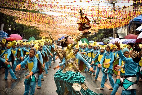 Sinulog Festival - The most prominent and most colorful festival in Cebu, Philippines Philippine Flag Wallpaper, Sinulog Festival, Kawasan Falls, Hello Kitty Printables, 4k Pictures, Filipino Art, Songkran Festival, Cebu Philippines, Cute Love Wallpapers