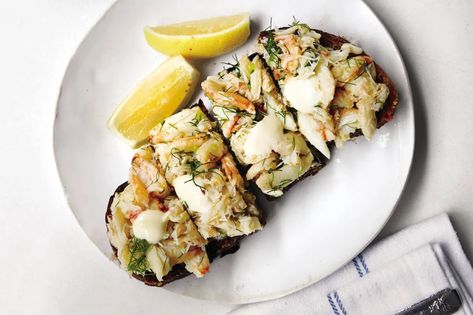 Crab Toast, Feast Of 7 Fishes, Feast Of Seven Fishes, Chili Crab, Feast Of The Seven Fishes, Italian Seafood, Italian Seafood Recipes, 7 Fishes, Lemon Aioli