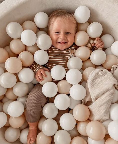 Playroom Photoshoot, Ball Pit Aesthetic, Ball Pit Photoshoot, Ball Pit Party, Sunshine First Birthday, Bday Pics, Kids Ball Pit, Baby Ball Pit, Padded Play Mat