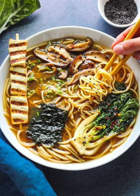 Vegan Miso Ramen – It's All Good Vegan Miso Ramen Broth Recipe, Miso Ramen Broth, Ramen Broth Recipe, Vegan Miso Ramen, Mushroom Ramen, Ramen Toppings, Ramen Broth, Miso Ramen, Crockpot Ideas