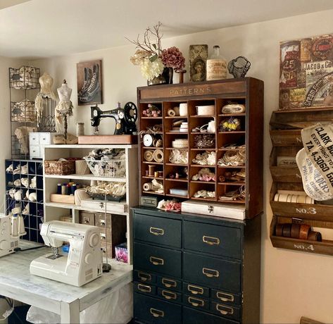 My sewing studio Vintage Craft Room, Vintage Sewing Rooms, Colorful Hairstyles, Sewing Room Inspiration, Art Pdf, Sewing Room Design, Sewing Room Decor, Dream Craft Room, Craft Room Design