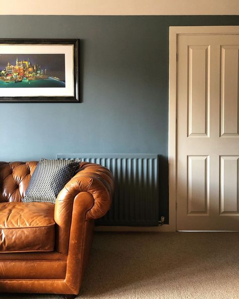 Painting Radiators, Radiators Living Room, Painted Radiator, Living Room Tv Wall, Radiator Cover, Hobby Room, Living Room Tv, Kitchen Living, Tv Wall