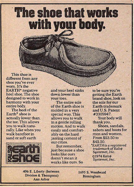 Everybody wanted a pair of these back in the 70's. Earth Shoes 1970s, Shoes Ads, Earth Shoes, Seventies Fashion, Earth Design, The Seventies, Modern Shoes, Harness Boots, Buy Shoes Online