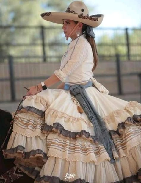 Charro Dresses For Women, Escaramuza Dresses, Mexican Traditional Clothing, Jalisco Dress, Outfit Mexicano, Vestido Charro, Traditional Mexican Dress, Cowgirl Style Outfits, Cowgirl Dresses