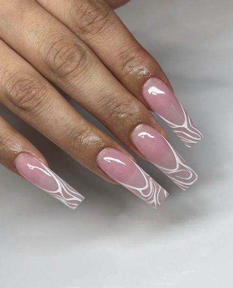 White Lines On Nails, Line Nail Designs, Acrylic Nail Designs Coffin, Cruise Nails, Line Nail Art, Silver Nail Art, Long Nail Art, White And Silver Nails, White Acrylic Nails