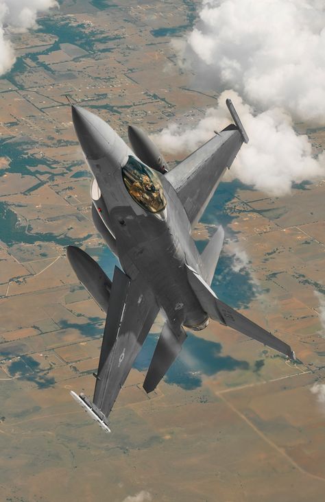 F-16C ascending Military Force, F 16 Falcon, Airplane Fighter, Military Airplane, Air Fighter, Military Jets, Jet Aircraft, Jet Plane, Aviation Art