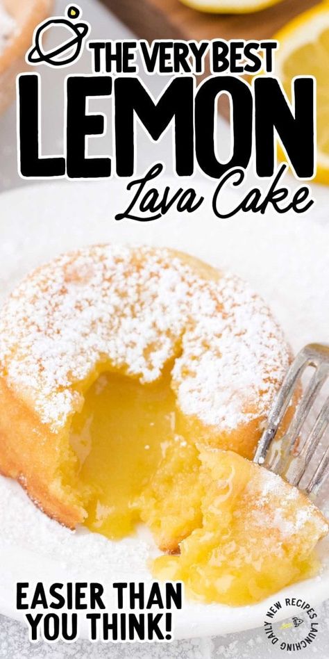 Lemon cakes filled with bright citrus and white chocolate molten lava spilling out from the middle, these lemon lava cakes are irresistible. Lemon Desserts Recipes, Lemon Lava Cake, Lemon Cake Filling, Lava Cake Recipe, Lava Cake Recipes, Molten Lava Cakes, Lemon Dessert Recipes, Lava Cake, Dump Cake Recipes