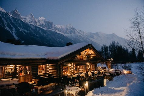 Winter Wedding Venues, Heavenly Places, The Alps, Wedding Locations, In The Heart, Winter Wedding, Mount Everest, Wedding Venues, Cabin