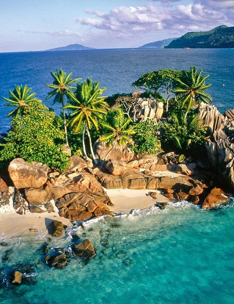 SEYCHELLES, INDIAN OCEAN-10 Most Beautiful Island Countries in the World Living On A Deserted Island, Honeymoon Seychelles, Seychelles Africa, Seychelles Islands, Deserted Island, St Barts, Tropical Beaches, Secluded Beach, St Pierre