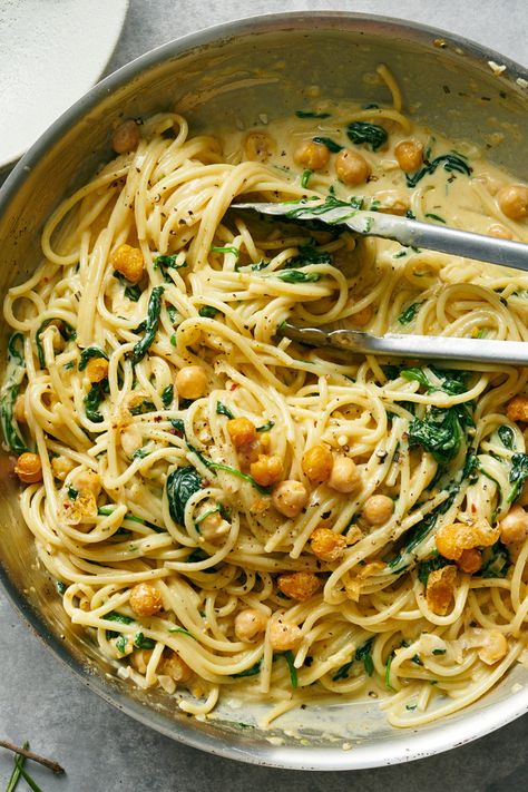 Creamy Chickpea Pasta, Cheap Pasta, Creamy Chickpea, Pasta With Spinach, Rosemary Recipes, Pasta Easy, Chickpea Pasta, Chickpea Recipes, Spinach Pasta