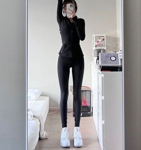 Korean Fit Body Goals, Slim Body Reference, Anastasia Allen Icebreaker, Tall Aesthetic, Icebreaker By Hannah Grace, Anastasia Allen, Slim Aesthetic, Look Hip Hop, Hannah Grace