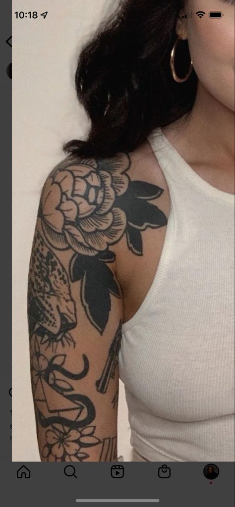 American Traditional Flower Shoulder, Peony Shoulder Tattoo Traditional, Cover Up Tattoos With Flowers, Traditional Tattoo Arm Sleeve Women, Large Tattoos For Women Arm, Trad Shoulder Tattoos For Women, American Traditional Side Tattoo, Traditional Tattoo Coverup, Shoulder Tattoo Peony