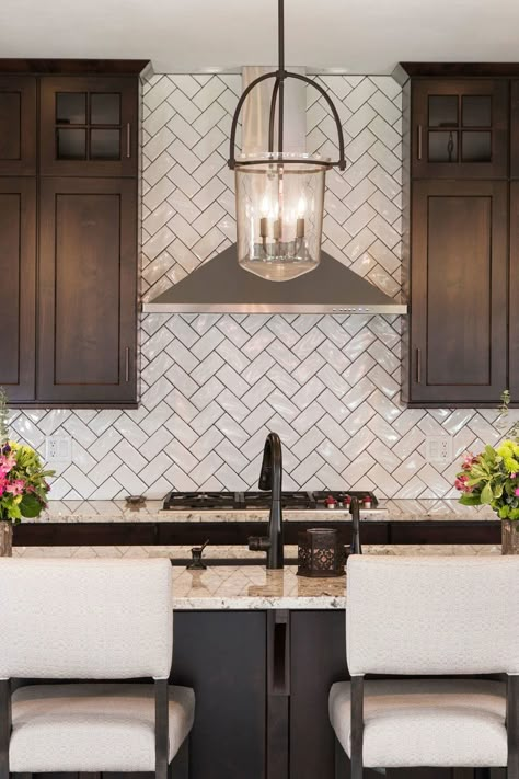 Herringbone Backsplash Tile, Herringbone Backsplash Kitchen, White Herringbone Backsplash, Herringbone Tile Backsplash, Backsplash With Dark Cabinets, Kitchens White, Backsplash Patterns, Dark Brown Cabinets, Bedroom Transitional