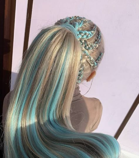 Blonde And Blue Hair, High Hair, Lagoona Blue, Mermaid Core, Dyed Hair Inspiration, Mermaid Aesthetic, Pretty Hair Color, Hair Dye Colors, Dye My Hair