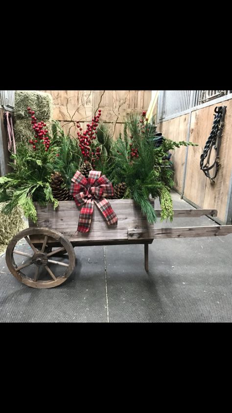 Wheelbarrow Christmas Decor, Christmas Wagon Ideas, Christmas Wheelbarrow Ideas, Christmas Wagon Decor, Christmas Wheelbarrow, Christmas Wagon Wheel, Christmas Carriage, Wagon Wheel Decor, Antique Primitives