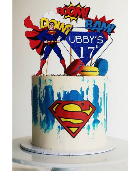 Superman Birthday Cake Ideas, Birthday Cake Superman, Superman Decorations Ideas, Superman Cake Ideas, Superman Birthday Party Cake, Superman Cake Design, Superman Birthday Party Decorations, Superman Theme Cake, Bolo Do Superman