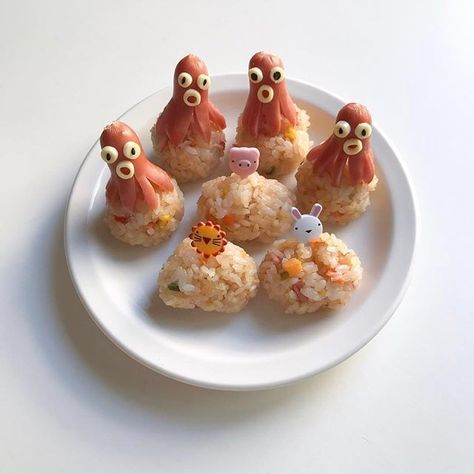 Octopus Sausage Rice Balls Octopus Sausage Bento, Sausage Bento, Octopus Sausage, Sausage Rice, Kawaii Cooking, Rice Balls, Japanese Food, Octopus, Love Food