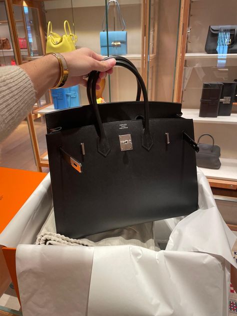 Hermes Birkin 25 Sellier Black, Birkin Sellier 30, Hermes Birkin 25 Outfit, Birkin 30 Outfit, Birkin 25 Outfit, Birkin 25 Sellier, Sellier Birkin, Black Birkin Bag, Hermes Birkin Sellier