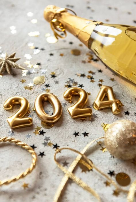 60 Best Happy New Year Pictures 2024 in HD - Quotes Square Happy New Year 2024 Picture, Happy New Year 2024 Hd Wallpaper, New Year Background Images 2024, New 2024 Year, 2024 Is The Year, Wallpaper Backgrounds New Year, 2024 Best Year, New Year’s Background, New Year’s Eve Images