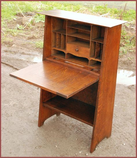 Original Gustav Stickley Harvey Ellis Drop Front Desk Drop Front Desk, Craftsman Style Furniture, Mission Style Furniture, Mission Furniture, Gustav Stickley, Fantasy Furniture, Craftsman Furniture, Campaign Furniture, Arts And Crafts Furniture