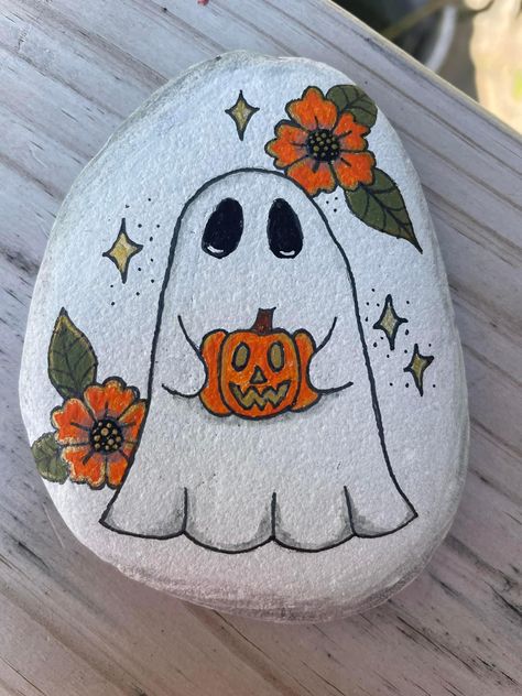 Wood Paintings, Fall Rock, Garden Rock Art, Painted Rock Animals, Halloween Rocks, Stone Art Painting, Painted Rocks Kids, Painted Rocks Craft, Painted Rocks Diy