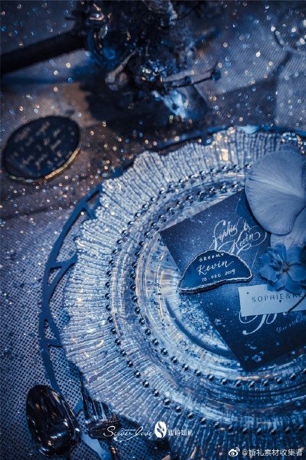 Star Themed Table Decor, Celestial Event Decor, Blue Moon Wedding, Celestial Table Setting, Starry Wedding Theme, Blue Silver Wedding Theme, Under The Stars Wedding Theme, Galaxy Theme Wedding, Celestial Wedding Centerpieces