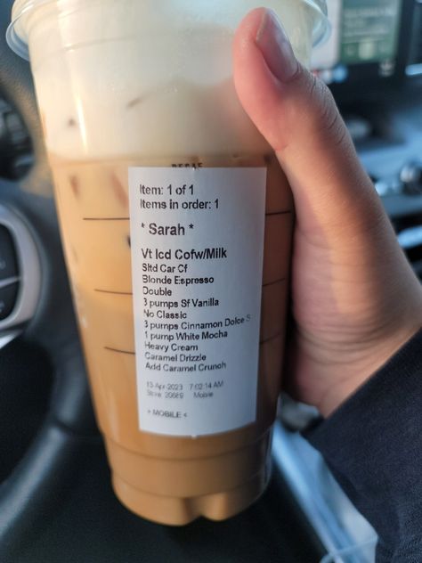 This is 100 stars and so yummy! 100 Star Starbucks Drinks, Cinnamon Dolce, Caramel Crunch, White Mocha, Starbucks Drink, Star Coffee, White Pumps, So Yummy, Starbucks Drinks