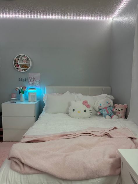 Hello Kitty Room, Hello Kitty Room Decor, Bedroom Ideas For Small Rooms Cozy, Kitty Room, Room Organization Bedroom, White Room Decor, Luxury Room Bedroom, Pink Room Decor, Dekorasi Kamar Tidur