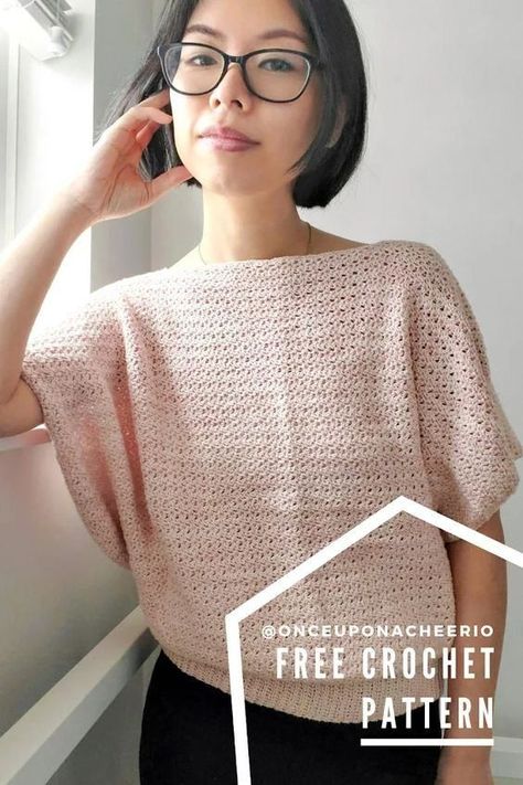 Free crochet pattern. This airy and flowy summer top is just what you need this summer. Made with cotton/bamboo blend yarn that's perfect for summer. Summer Crochet Top Pattern, Crochet Shirt Pattern, Summer Crochet Top, Crochet Blouse Pattern, Crochet Sweater Free, Crochet Tee, Poncho Crochet, Crochet Sweater Pattern Free, Crochet T Shirts