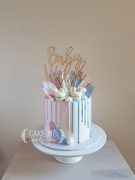 Gender Reveal Cake With Flowers, Pastel Pink And Blue Cake, Pink And Blue Drip Cake, Baby Shower Cake Designs Pink And Blue, Gender Reveal Drip Cake, Blue And Pink Cake Design, Blue And Pink Cake Birthday, Pink And Blue Baby Shower Cake, Pink And Blue Birthday Cake