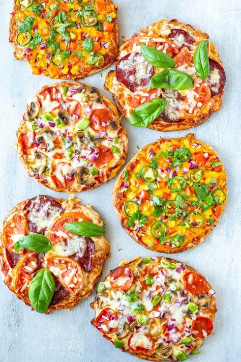 The Best Pita Pizza {3 Ways!} - The Girl on Bloor Pitta Bread Pizza, Pita Pizza, Pita Pizzas, Pitta Bread, Pizza Flavors, Easy Weeknight Dinner, Pizza Bread, Dinner Idea, Pizza Recipe