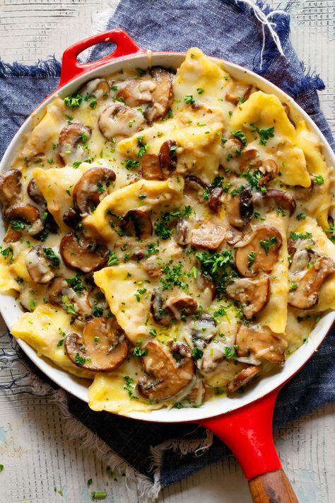 One-Skillet Creamy Chicken Tortellini Recipes Tortellini, Creamy Chicken Tortellini, One Skillet Chicken, Chicken Tortellini, Tortellini Recipes, One Skillet, Creamy Mushroom Sauce, Creamy Mushrooms, Food Favorites