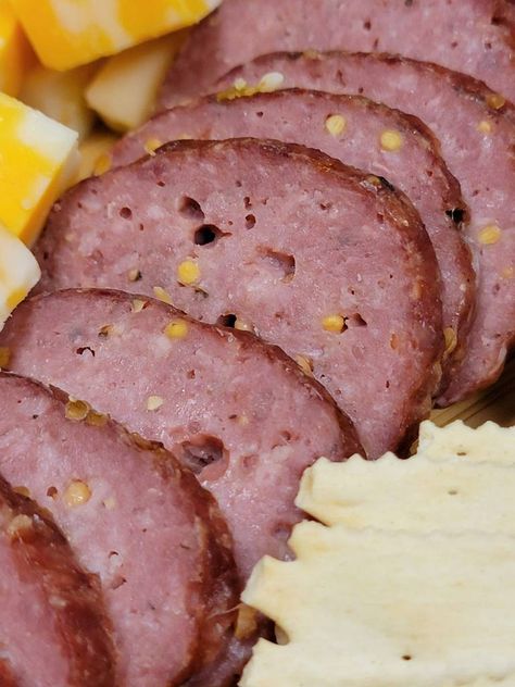 Easy Summer Sausage Recipes, Homemade Sausages No Casing, Diy Smoked Sausage, Pork Summer Sausage Recipes, Venison Summer Sausage Recipe In Oven, Homemade Salami Ground Beef, Diy Summer Sausage, Hamburger Summer Sausage, Turkey Summer Sausage Recipes