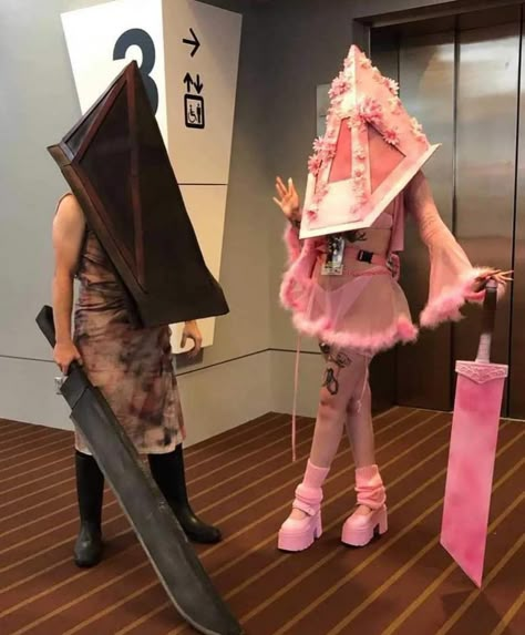 Pyramid Head, 밈 유머, Silent Hill, Amazing Cosplay, Cute Cosplay, Couple Halloween, Best Cosplay, Horror Game, Cosplay Outfits