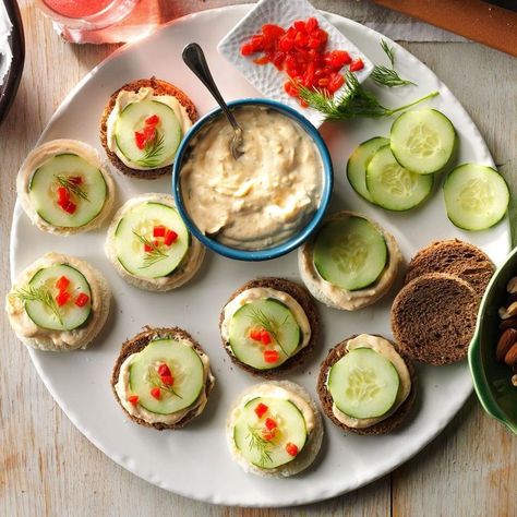 TasteofHome Cucumber Canapes Canapes Ideas, Toast Aperitif, Cucumber Appetizers, Tea Sandwiches Recipes, Canapes Recipes, Cucumber Sandwiches, Cucumber Recipes, Holiday Snacks, Tea Sandwiches